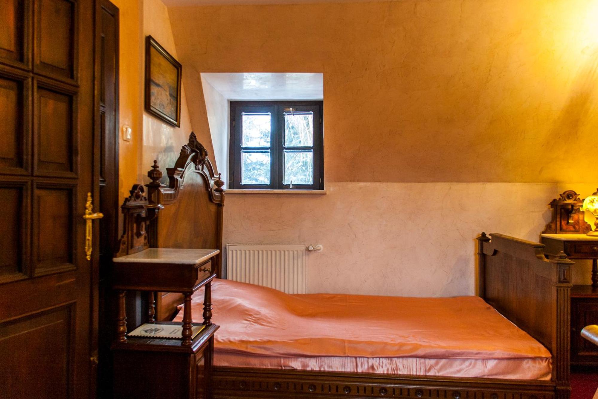 Bed and Breakfast Dwór Anna Ciecierzyn Habitación foto