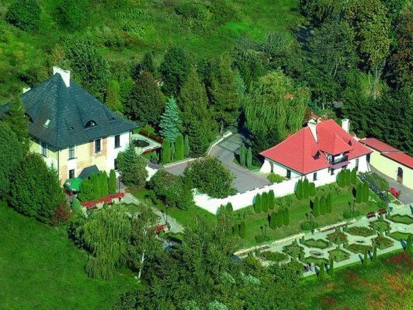 Bed and Breakfast Dwór Anna Ciecierzyn Exterior foto