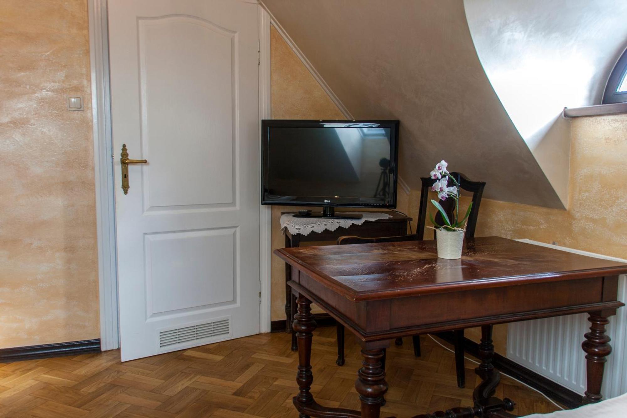 Bed and Breakfast Dwór Anna Ciecierzyn Habitación foto