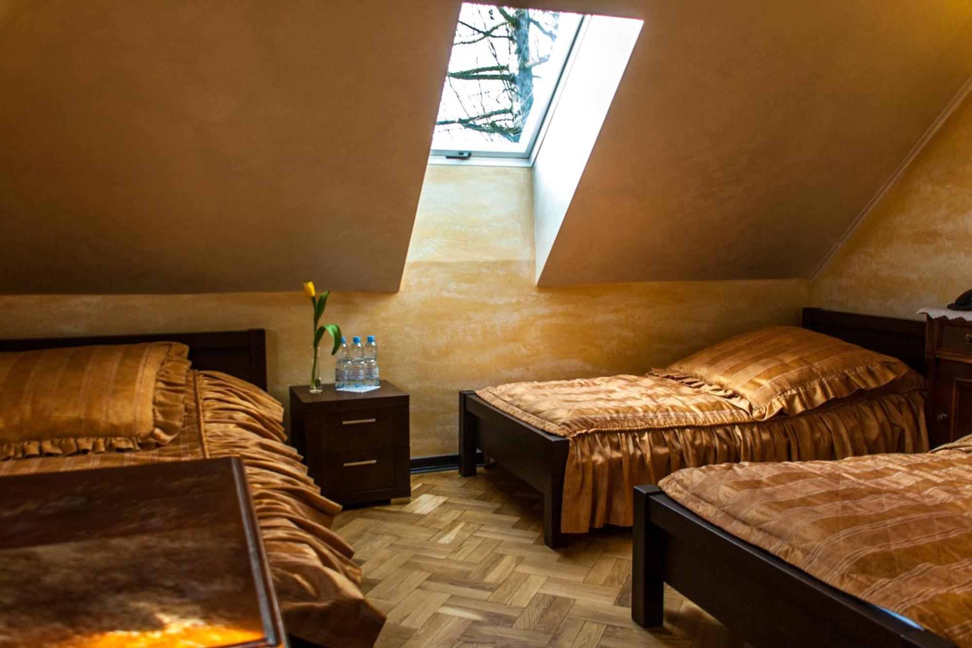 Bed and Breakfast Dwór Anna Ciecierzyn Habitación foto