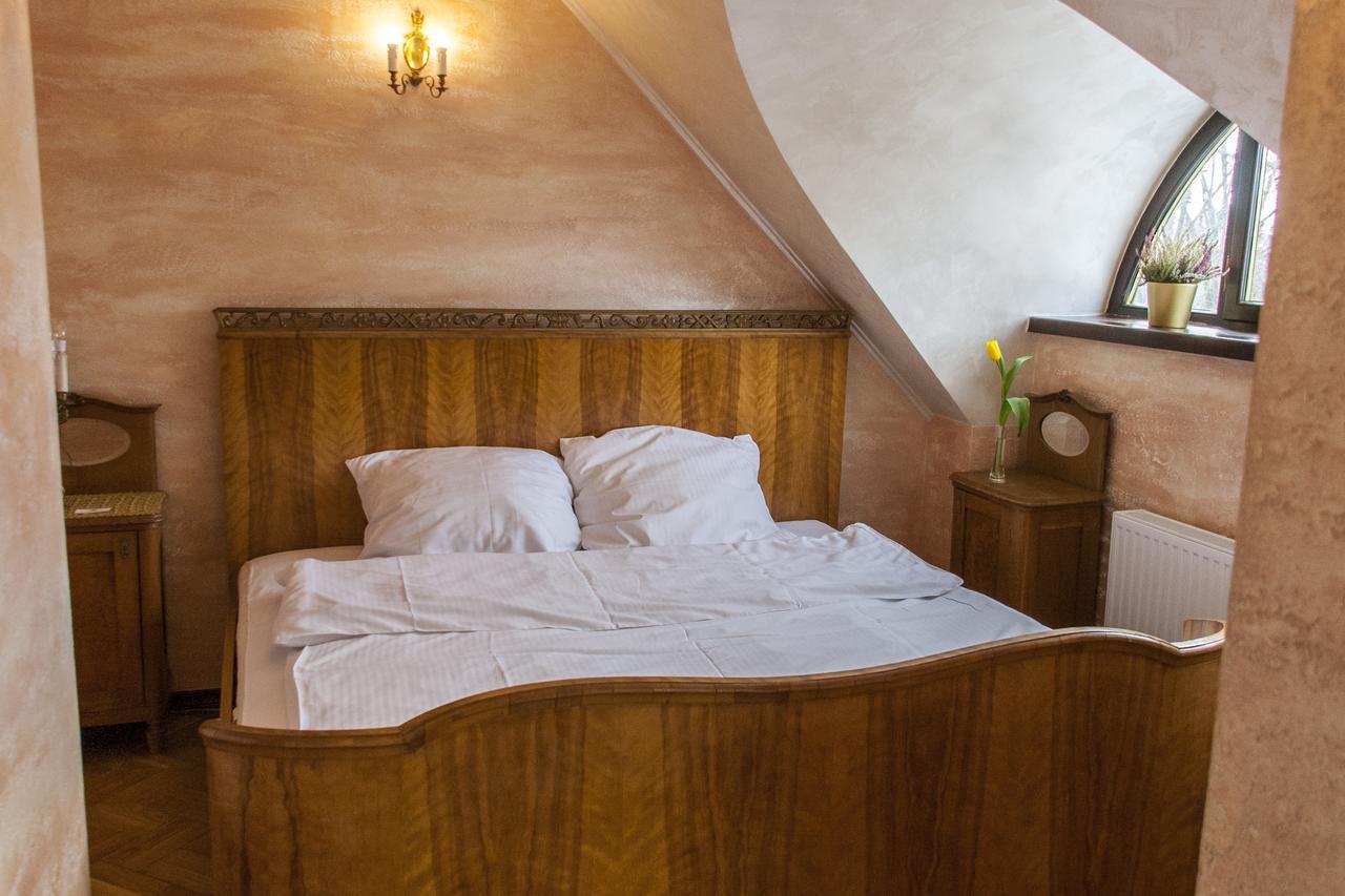 Bed and Breakfast Dwór Anna Ciecierzyn Exterior foto